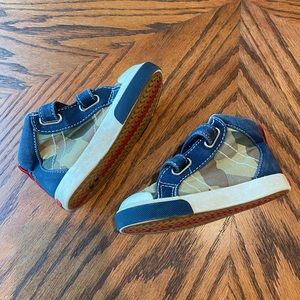 See Kai Run Size 7 Camo Sneakers